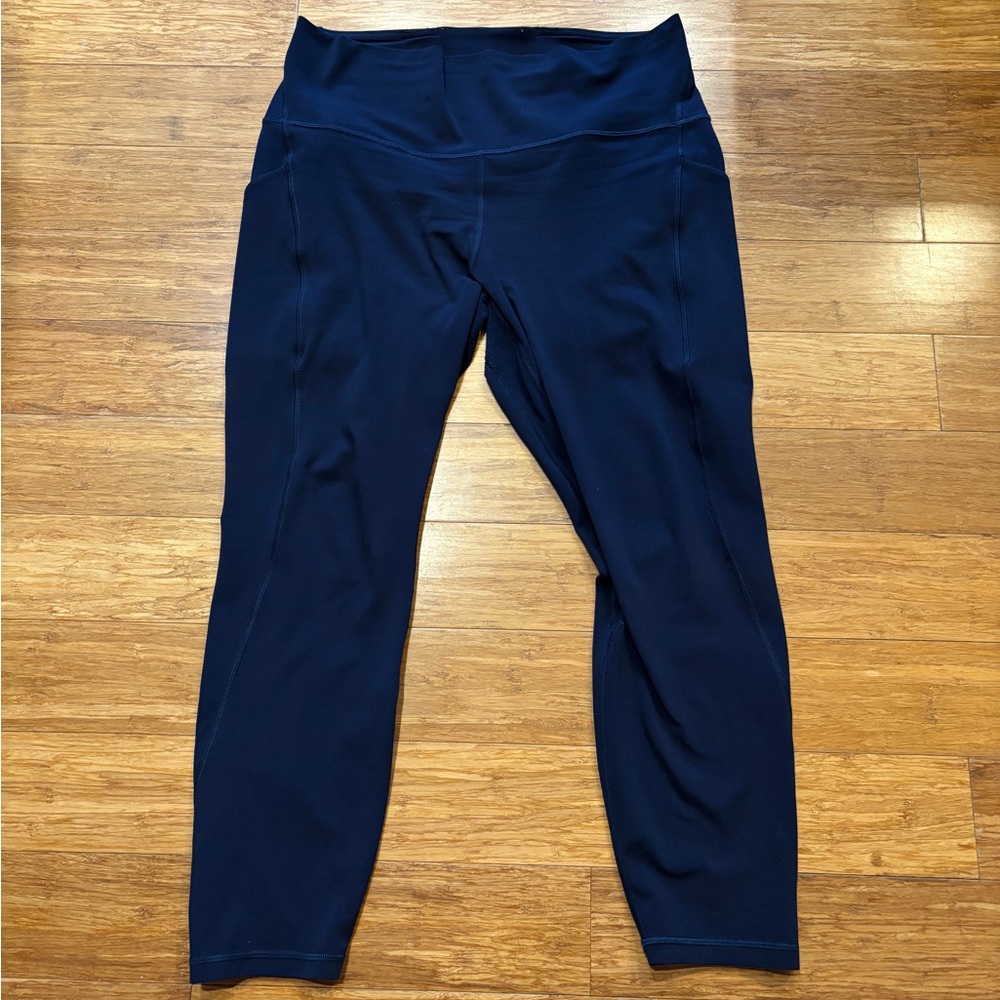 Lululemon align leggings, with pockets, size 12. Slight pilling on inner thighs